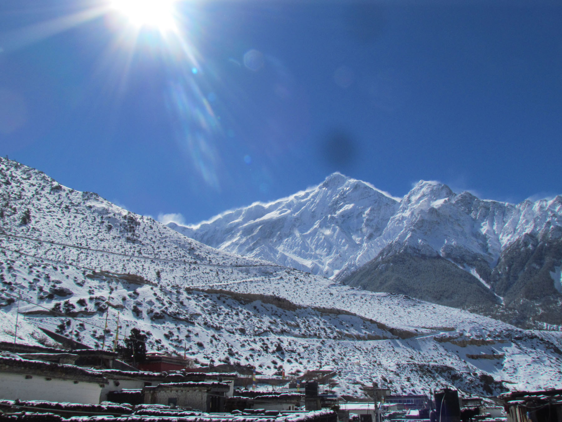 नब्बे हजार विदेशी पर्यटकद्वारा मुस्ताङ भ्रमण